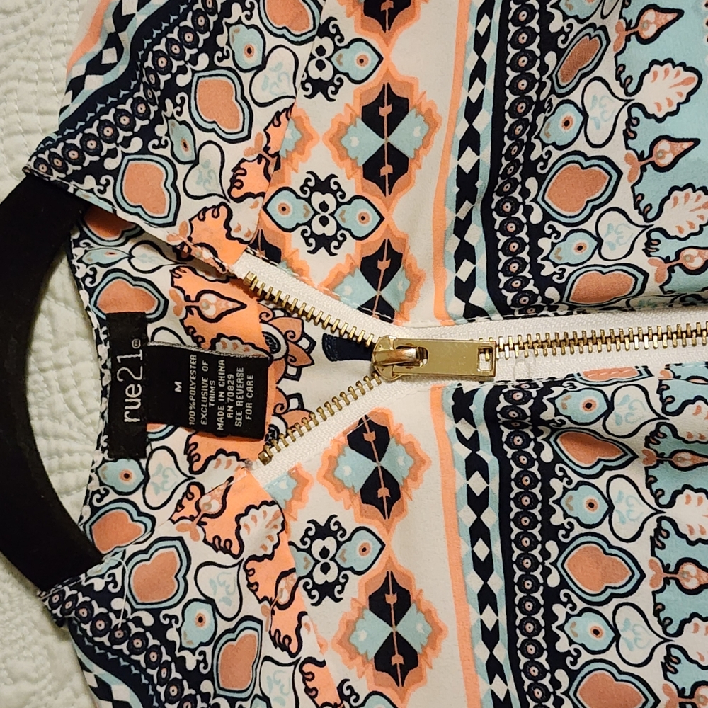Rue21 boho elephant print boho chiffon blouse - Picture 5 of 8